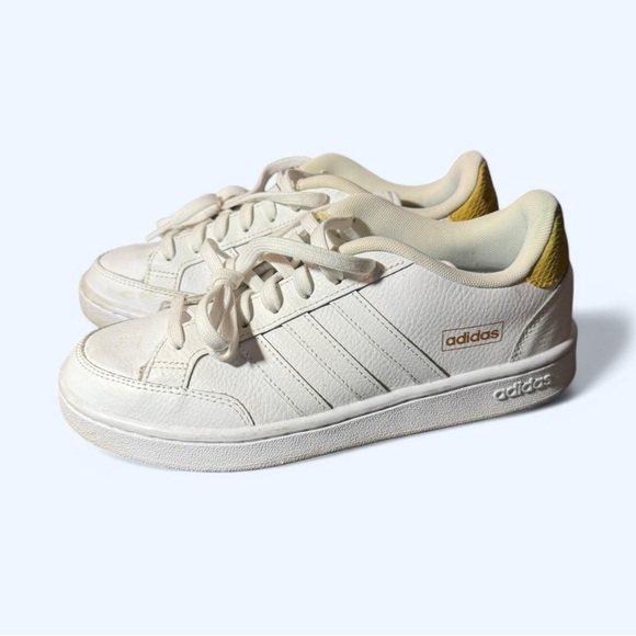 Adidas Grand Court White and Gold Sneakers with Cloudfoam Cushioning - Picture 1 of 8